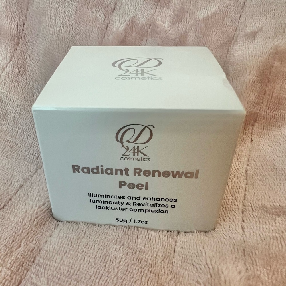 D24K Radiant Renewal Peel, MSRP $495 - Picture 5 of 8